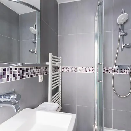 Guestready -cozy With Eiffel Tower View Appartement Parijs