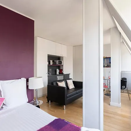 Guestready -cozy With Eiffel Tower View Lägenhet