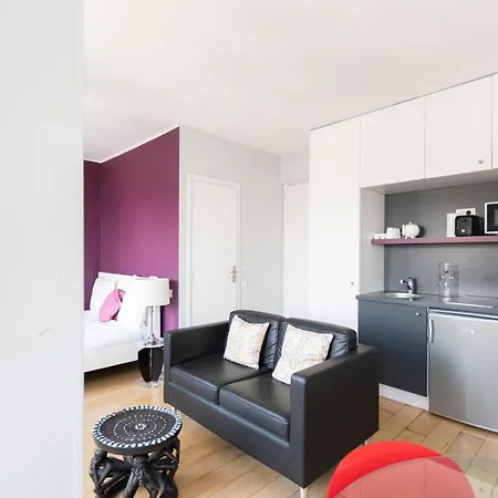 Lägenhet Guestready -cozy With Eiffel Tower View *