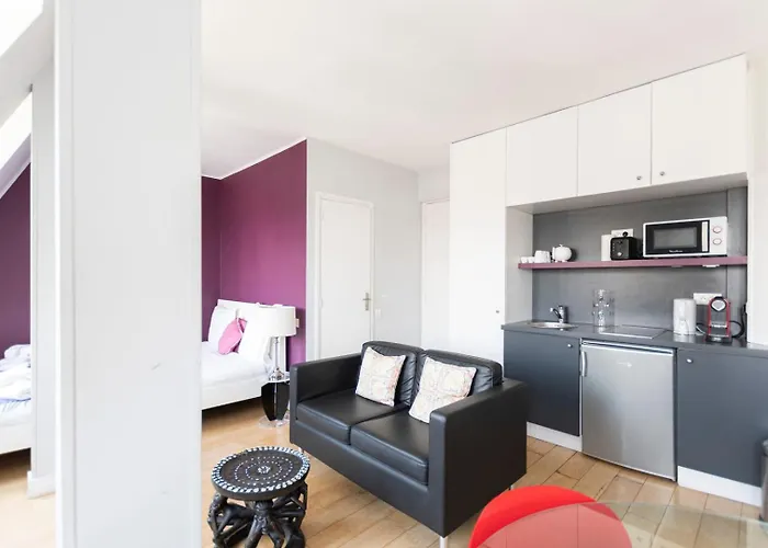 Апартаменты Guestready -cozy With Eiffel Tower View *